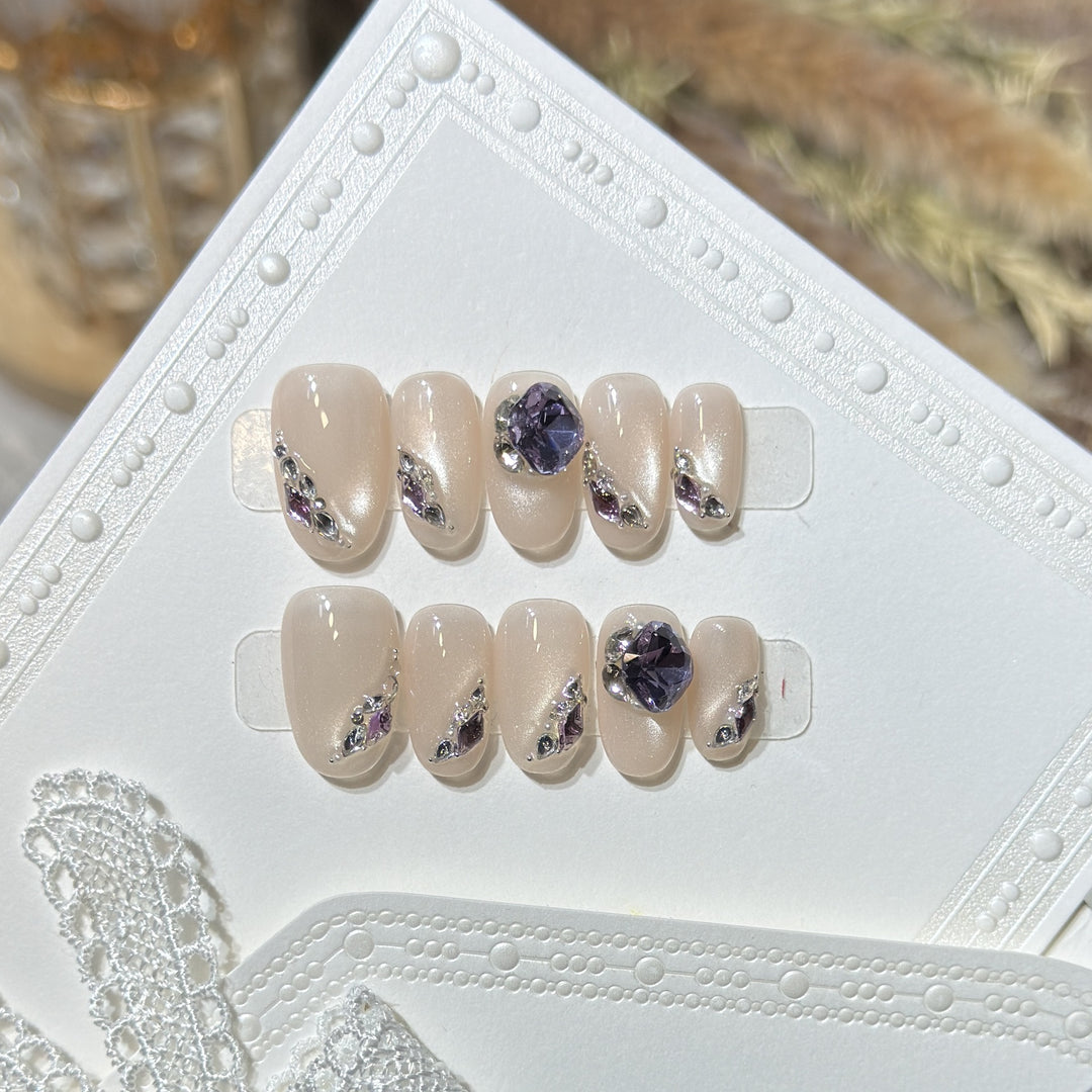 Elegant Press-On Nail Set with Gemstone Accents Bowlift