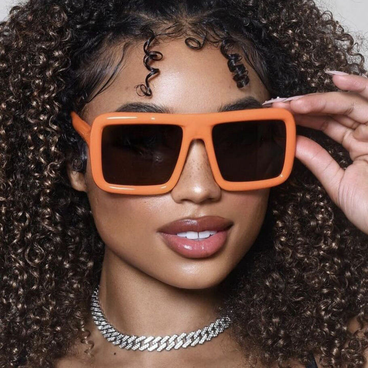 Women's sunglasses in a modern, rectangular design with high UV protection function Bowlift