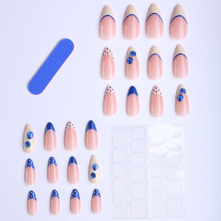 Artificial Nails with Artistic Accents Bowlift