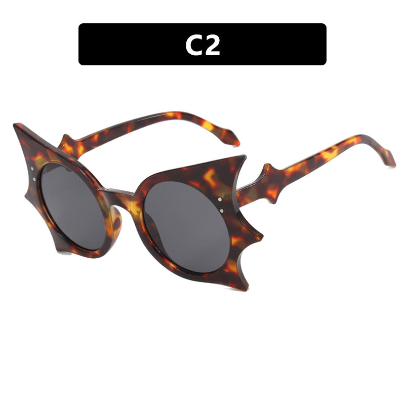 Women extravagant Cat-Eye sunglasses with striking frame Bowlift