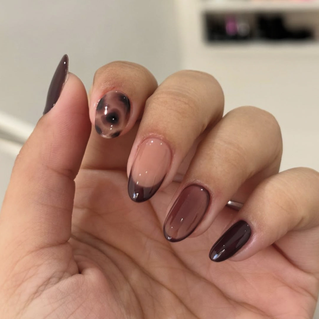 Artistic Stiletto Press-On Nails with Glossy Finish Bowlift