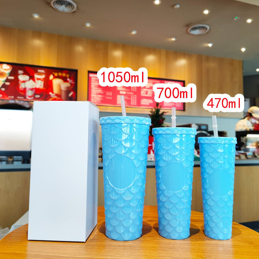 Ladies trendy drinking cups in wave pattern Bowlift