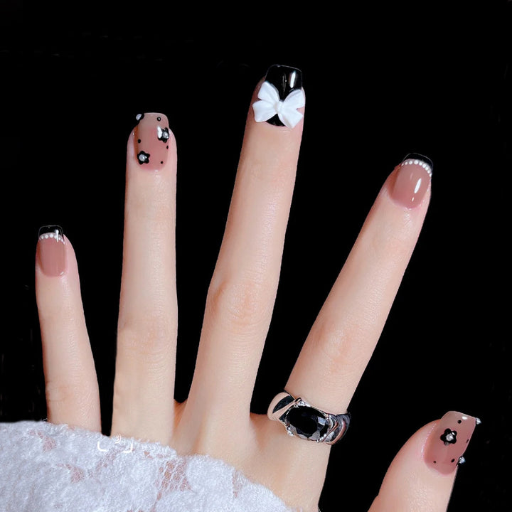 Artificial nail set with elegant bow and flower decoration Bowlift