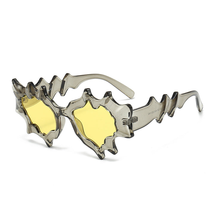 Ladies' Fashion Sunglasses in Extravagant Wave Design Bowlift