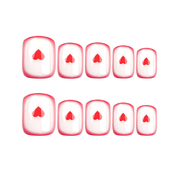 Nail art with romantic heart motifs Bowlift