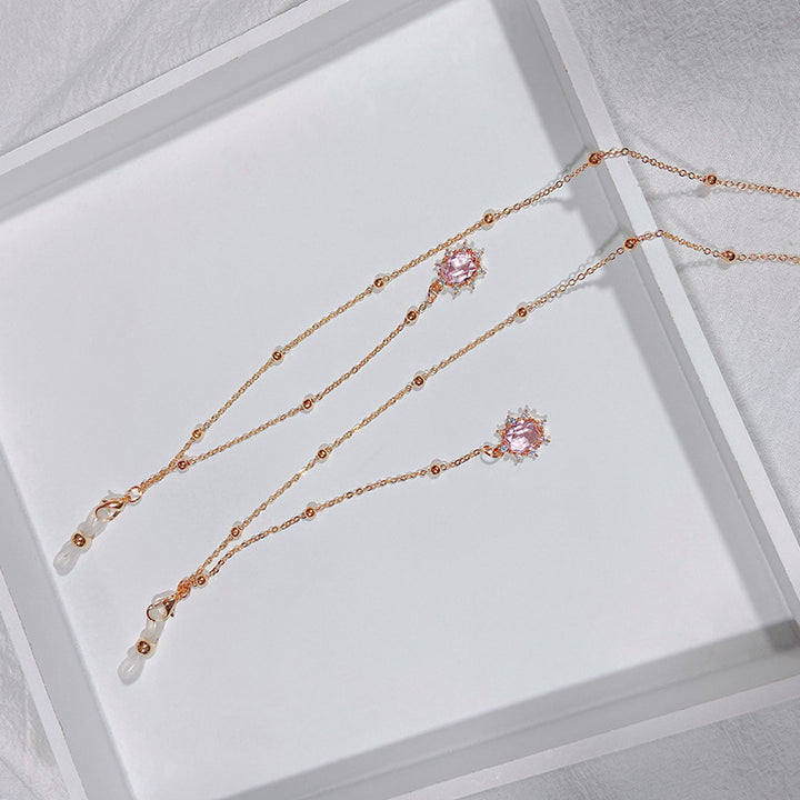 Noble jewelry necklace with sparkling crystals Bowlift