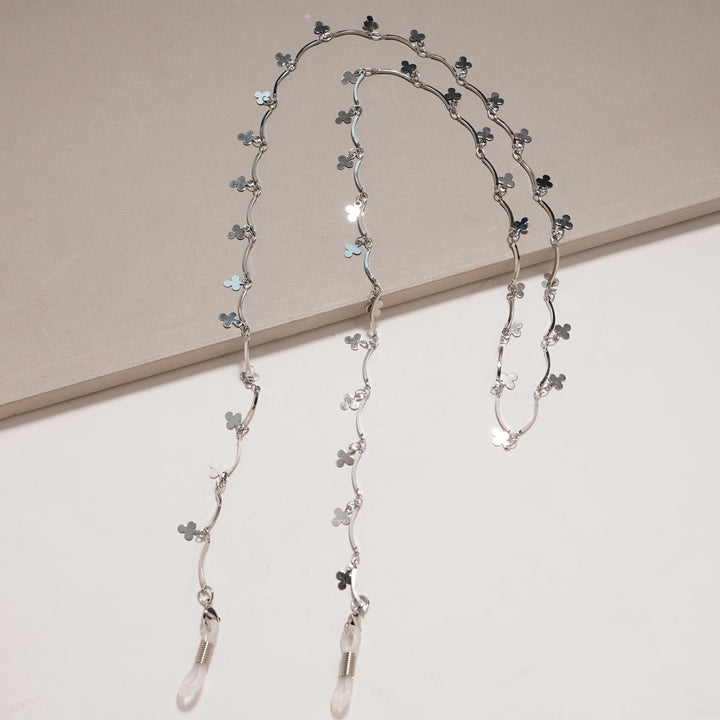 Star-Embellished Eyewear Chain Bowlift