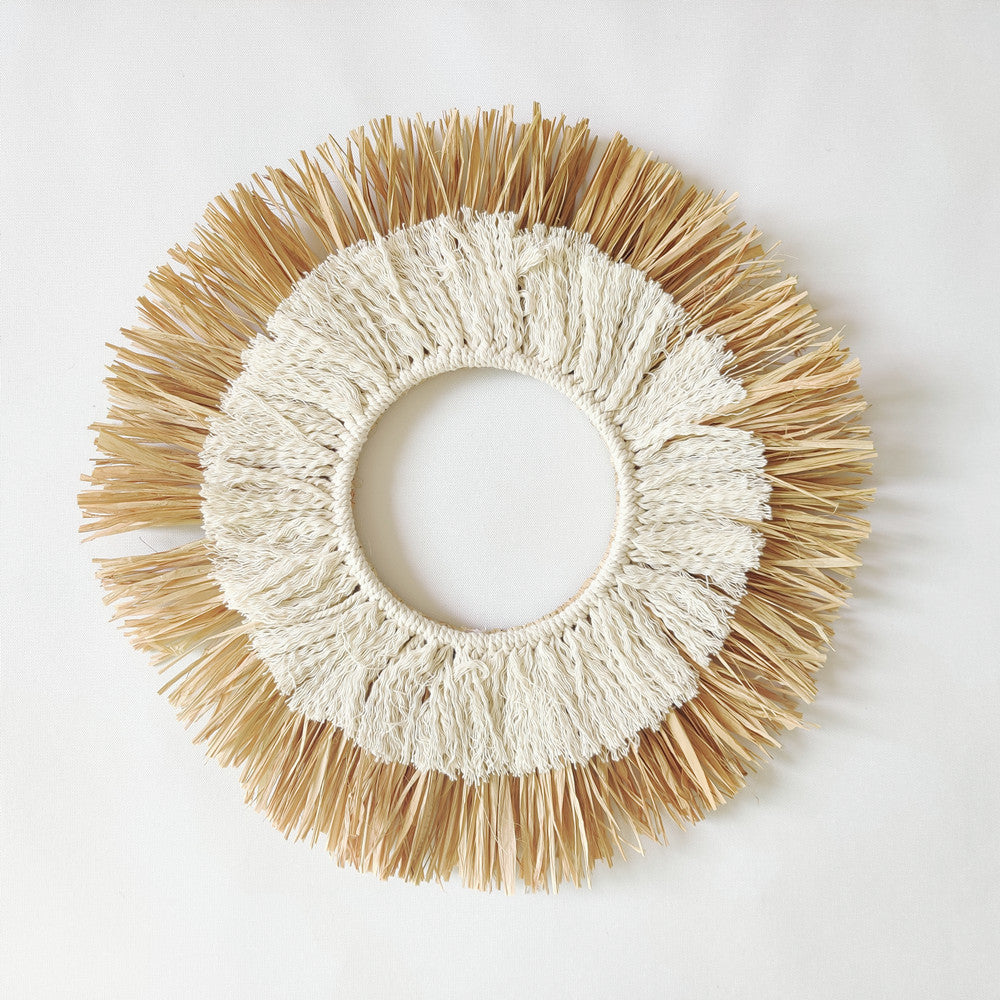 Decorative wall mirror in sunray design Bowlift