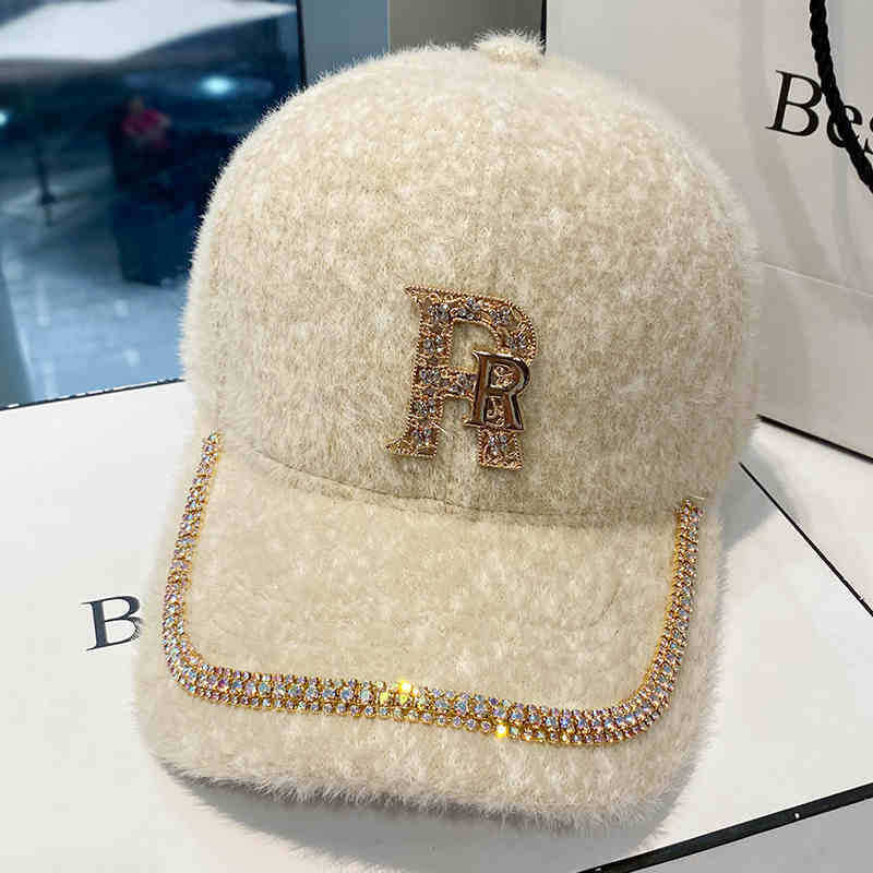 Women's Luxurious Fleece Embellished Baseball Cap Bowlift