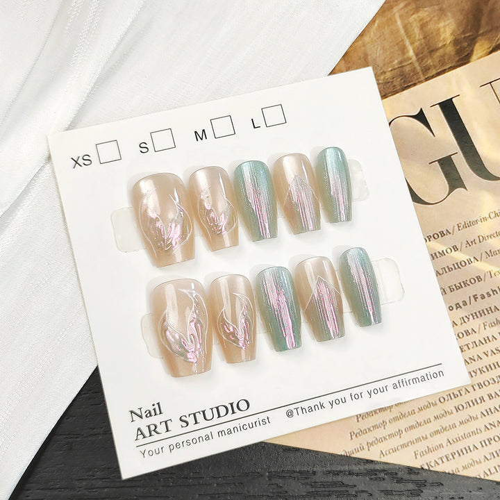 Elegant Artificial Nails with Shimmering Effect Bowlift