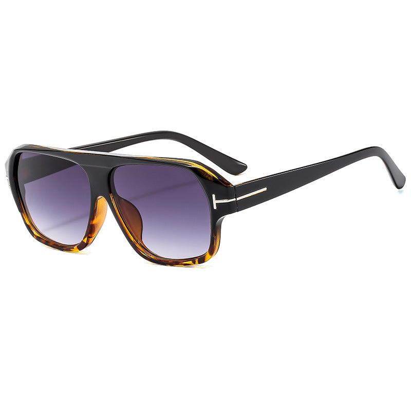 Women's fashionable sunglasses with distinctive geometry and brown lenses Bowlift