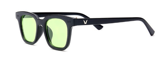 Women's Fashion Sunglasses in Modern Design Bowlift