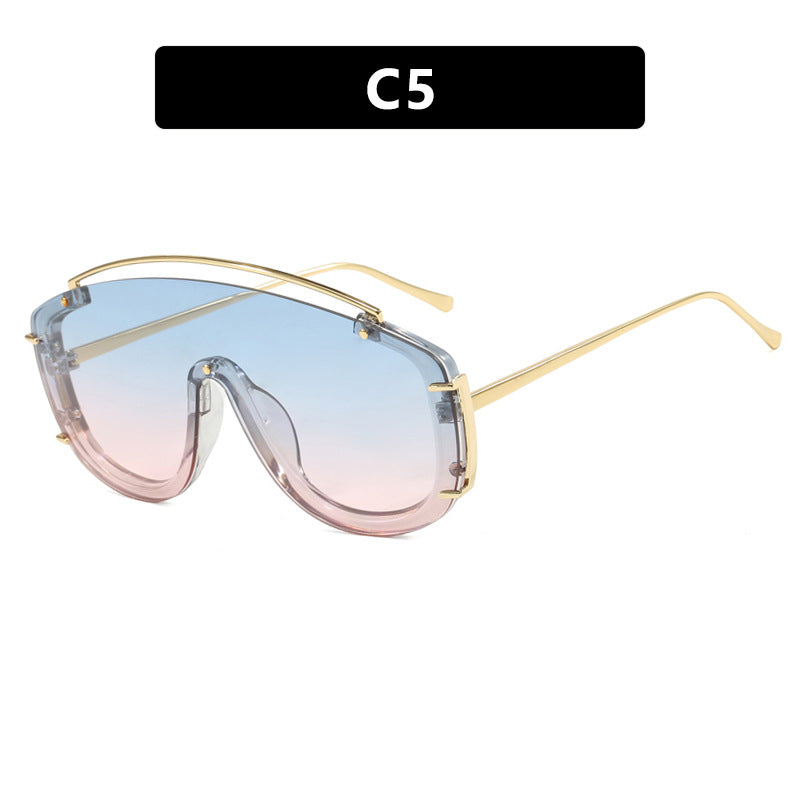 Ladies futuristic oversized sunglasses Bowlift
