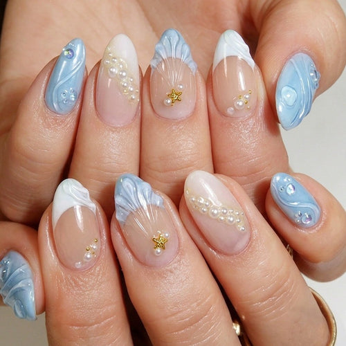 Artificial nail set with glittering accents and floral design Bowlift