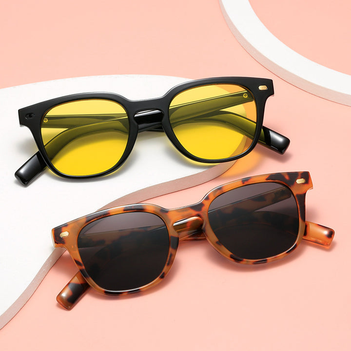 Ladies fashionable corrective glasses with elegant plastic frame and golden accents Bowlift