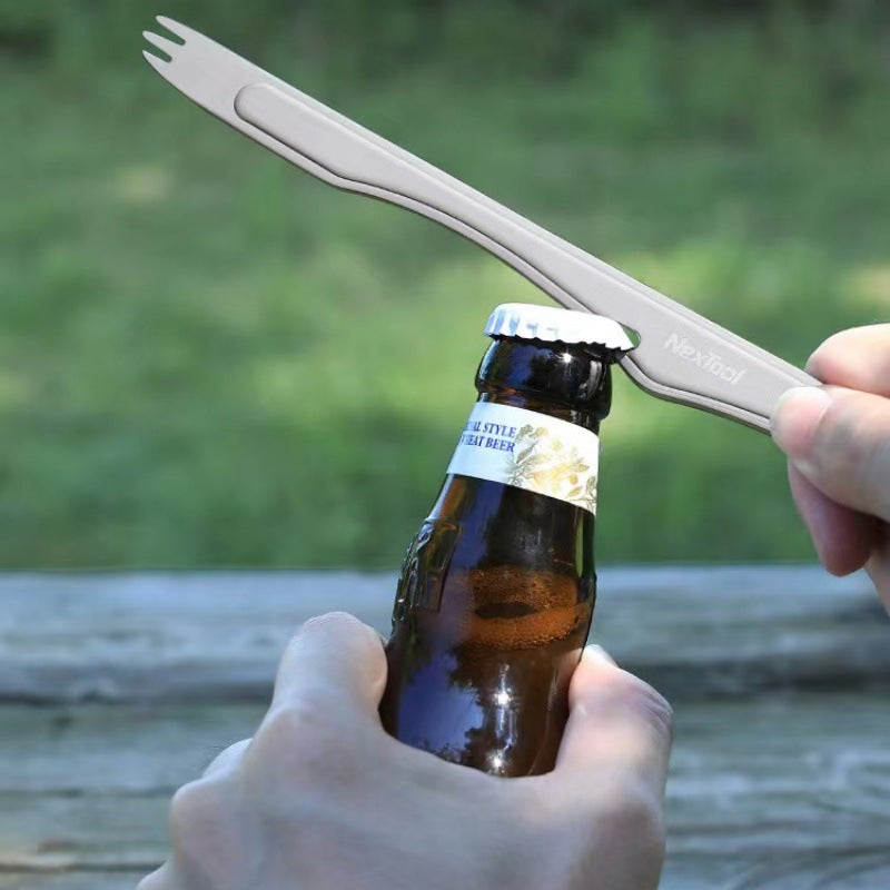 Multifunctional pliers with gripping pliers and blades Bowlift