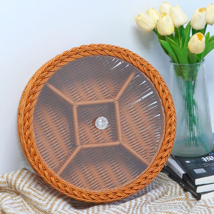 Ladies Elegant Fruit Bowl with Clear Glass Lid Bowlift