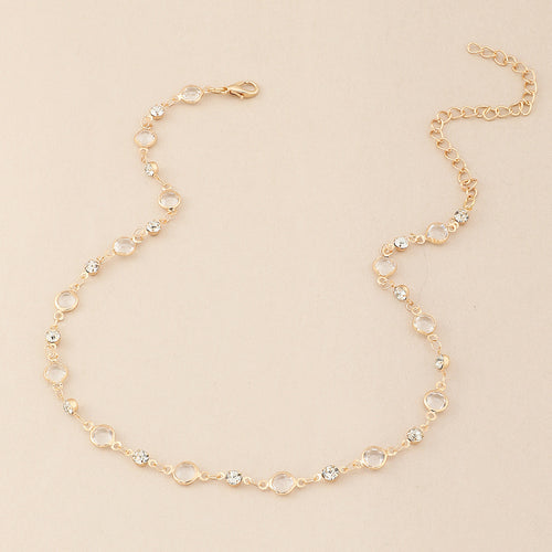 Elegant Crystal Embellished Anklet Bowlift