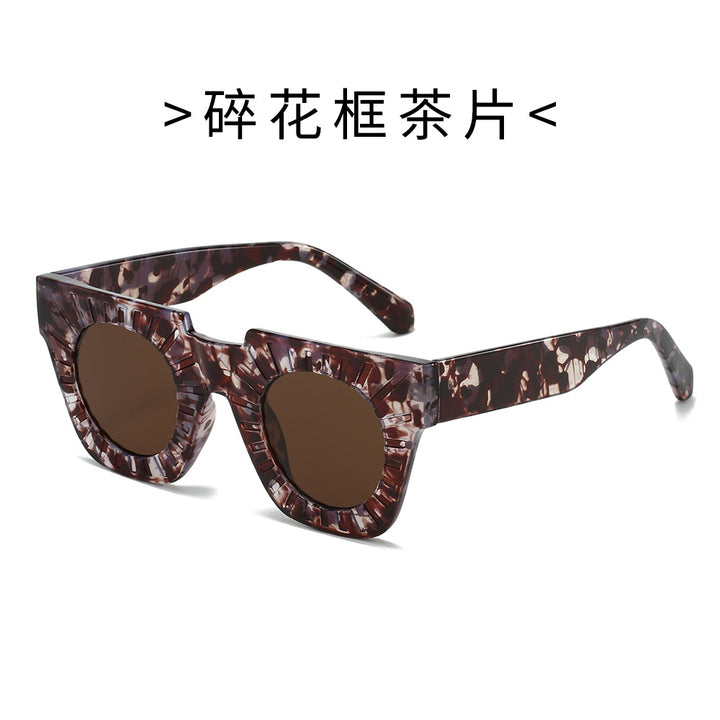Ladies Fashion Sunglasses with Creative Geometric Frame Bowlift