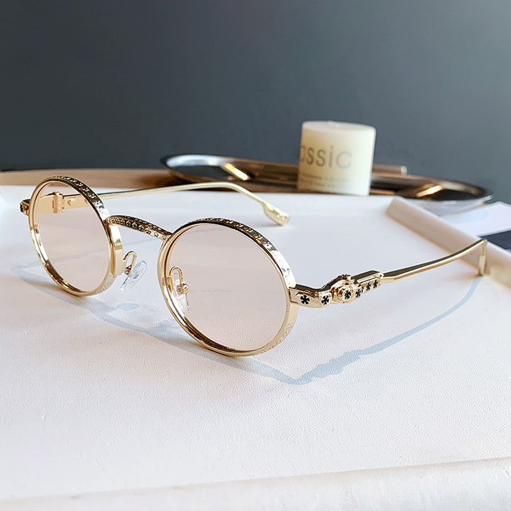 Ladies Elegant Sunglasses with Delicate Details Bowlift
