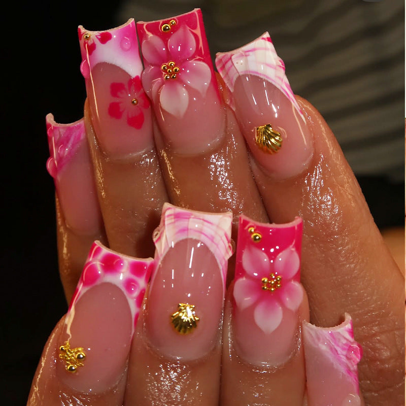 Romantic Floral Press-On Nail Design Bowlift