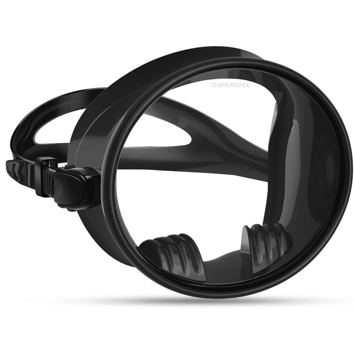 Swimming mask with ergonomic silicone sealing ring Bowlift