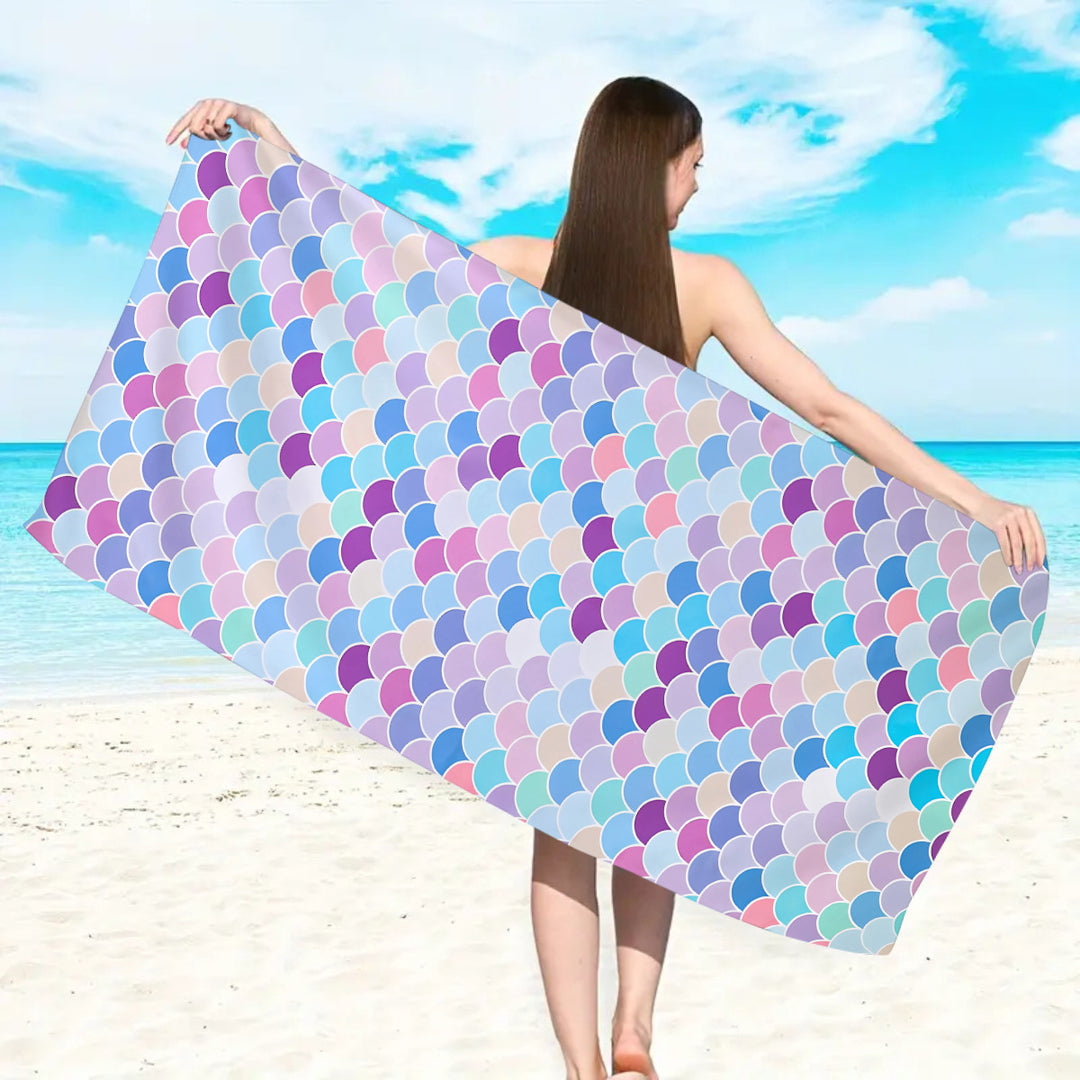 large and soft beach towel with striped pattern Bowlift