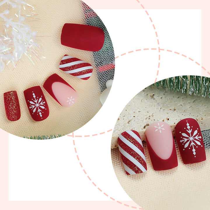 Festive artificial nail set with winter motifs Bowlift