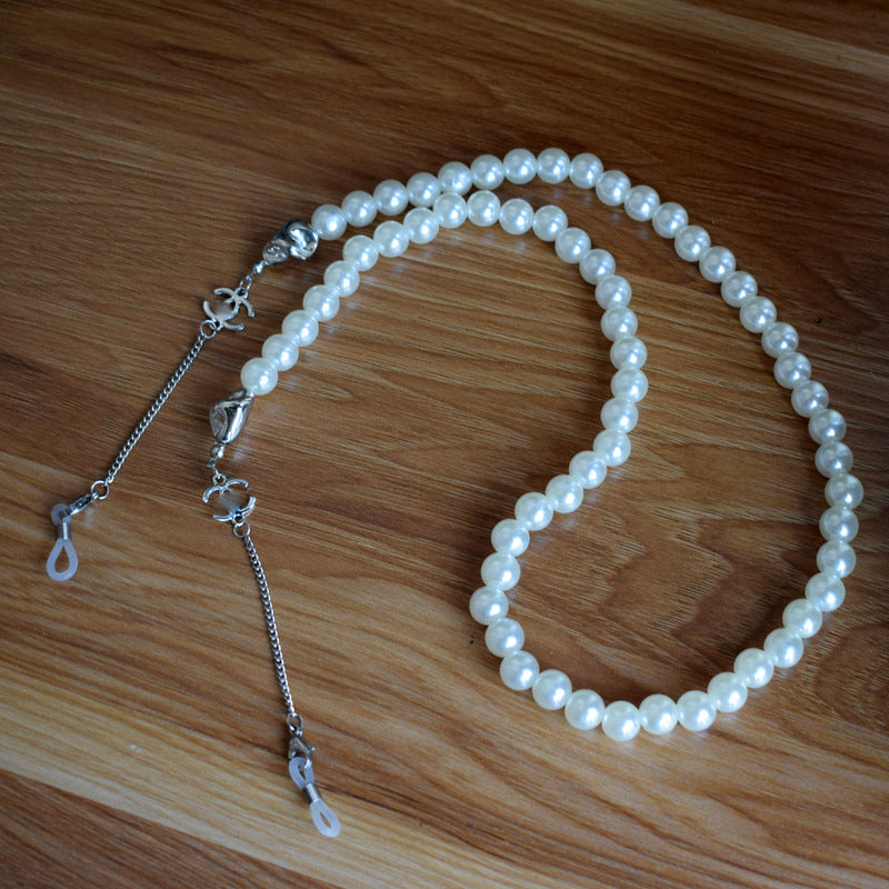 Elegant Faux Pearl Eyewear Chain Bowlift