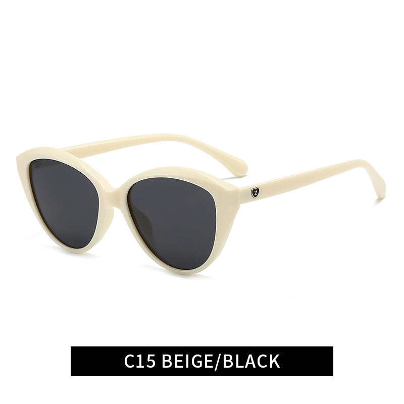 Ladies Cat-Eye Sunglasses with fashionable and sturdy frame Bowlift
