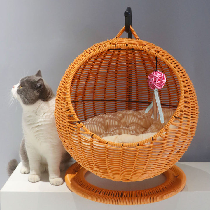 Hanging chair made of natural material Bowlift