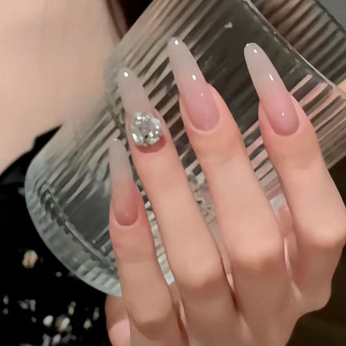 Artistic Press-On Nail Set with Unique Designs Bowlift