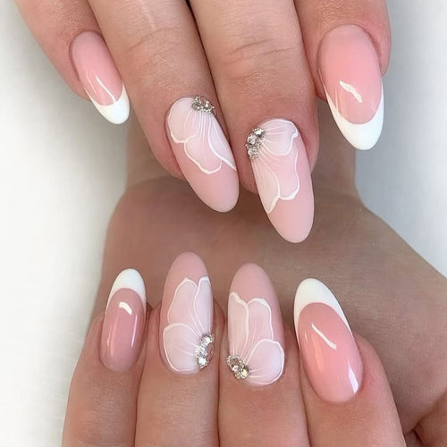 Elegant Floral Accent Press-On Nails Bowlift 1787370496