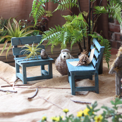 Miniature wooden chair Bowlift