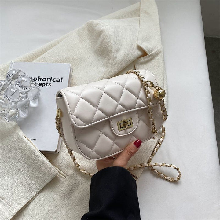 Chic Quilted Crossbody Bag Bowlift