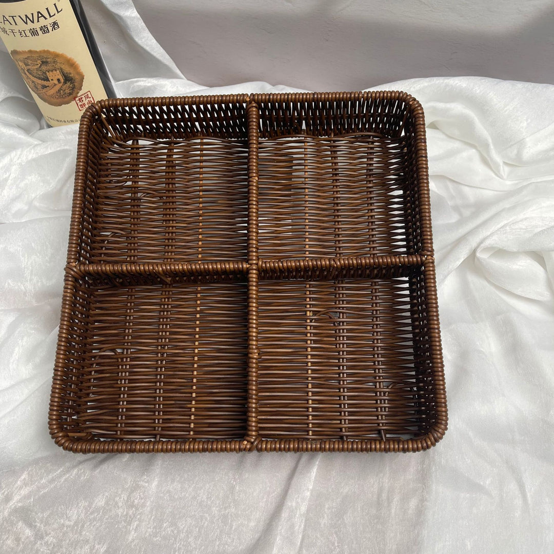 Women’s beef serving basket with four compartments Bowlift