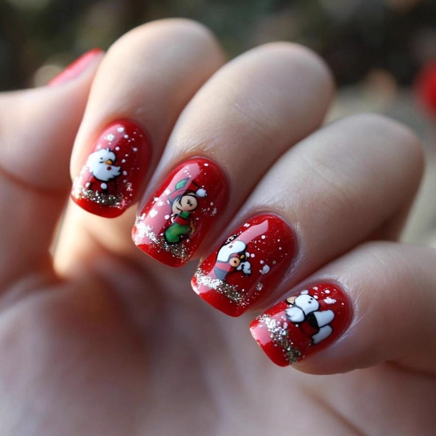 Artificial nails with festive Christmas designs Bowlift