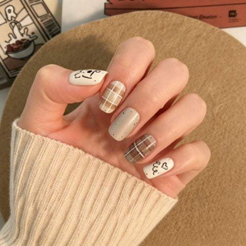 Artistic Press-On Nail Set with Unique Character Designs Bowlift