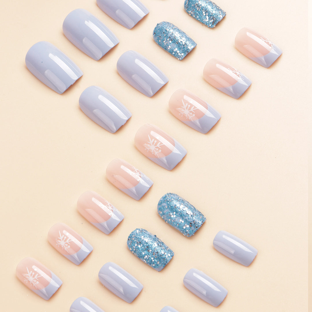 Artistic Snowflake-Embellished Nail Art Tips Bowlift