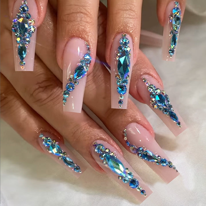 Decorative Press-On Nail Art Set with Gemstone Accents Bowlift