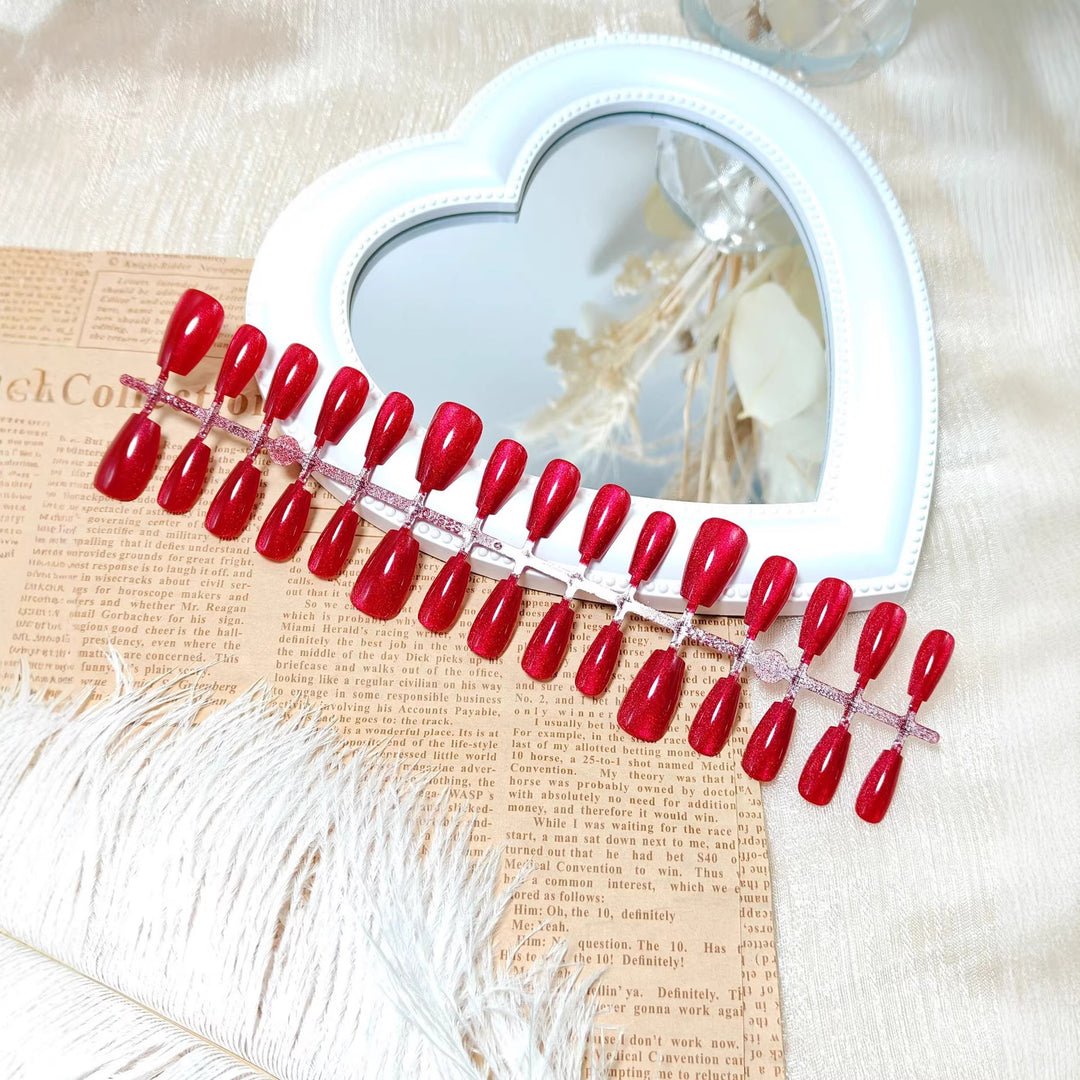 Shiny artificial nails with sparkling at the highest level Bowlift