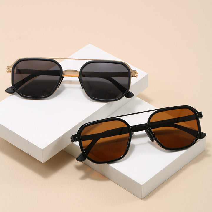 Ladies fashionable sunglasses in modern stylish design Bowlift