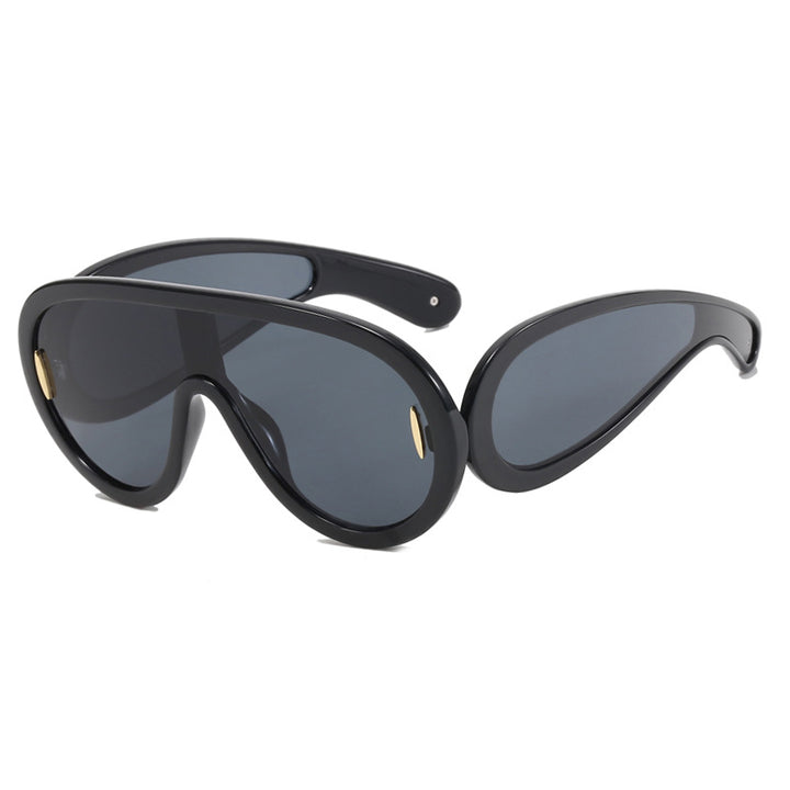 Ladies sporty protective goggles in innovative design Bowlift