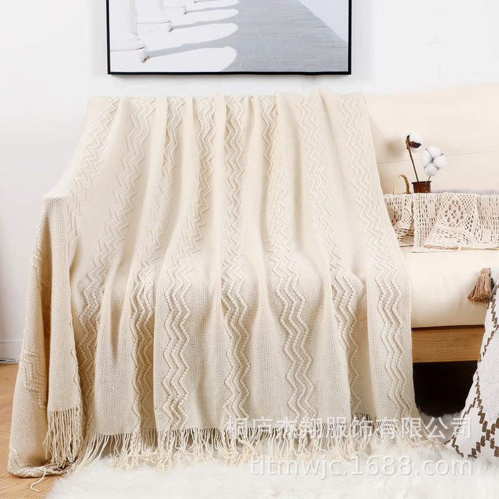 Women Comfortable Knitted Blanket with Modern Zigzag Pattern Bowlift