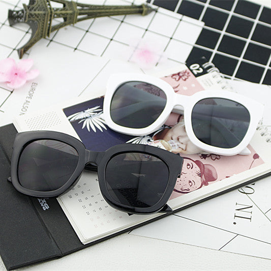 Women's oversized sunglasses with fashionable design and UV protection Bowlift