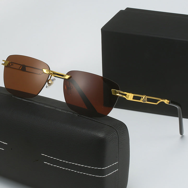 Women Designer Sunglasses with Elegant Metal Frame Bowlift