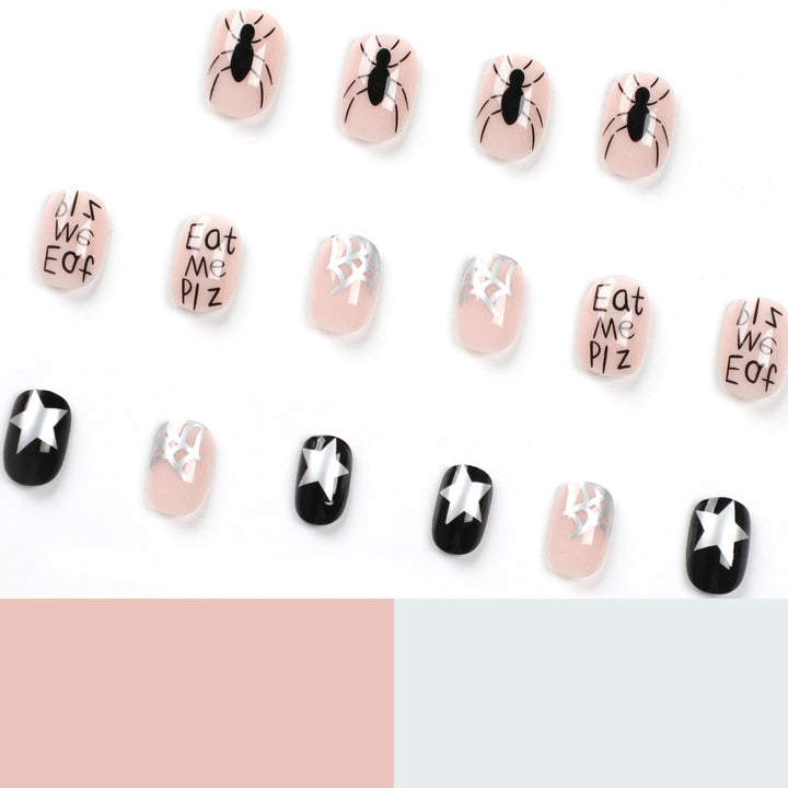 Creative nail art with Halloween motifs Bowlift