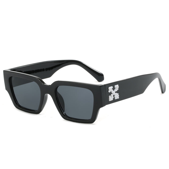 Women stylish oversized sunglasses with unique design Bowlift
