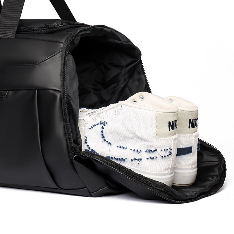 Men's Sporty Travel Bag with Water-Repellent Design Bowlift