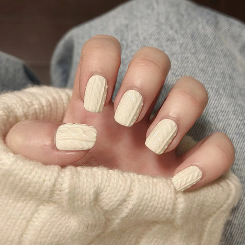 Artful Nail Art with Cable Pattern Bowlift
